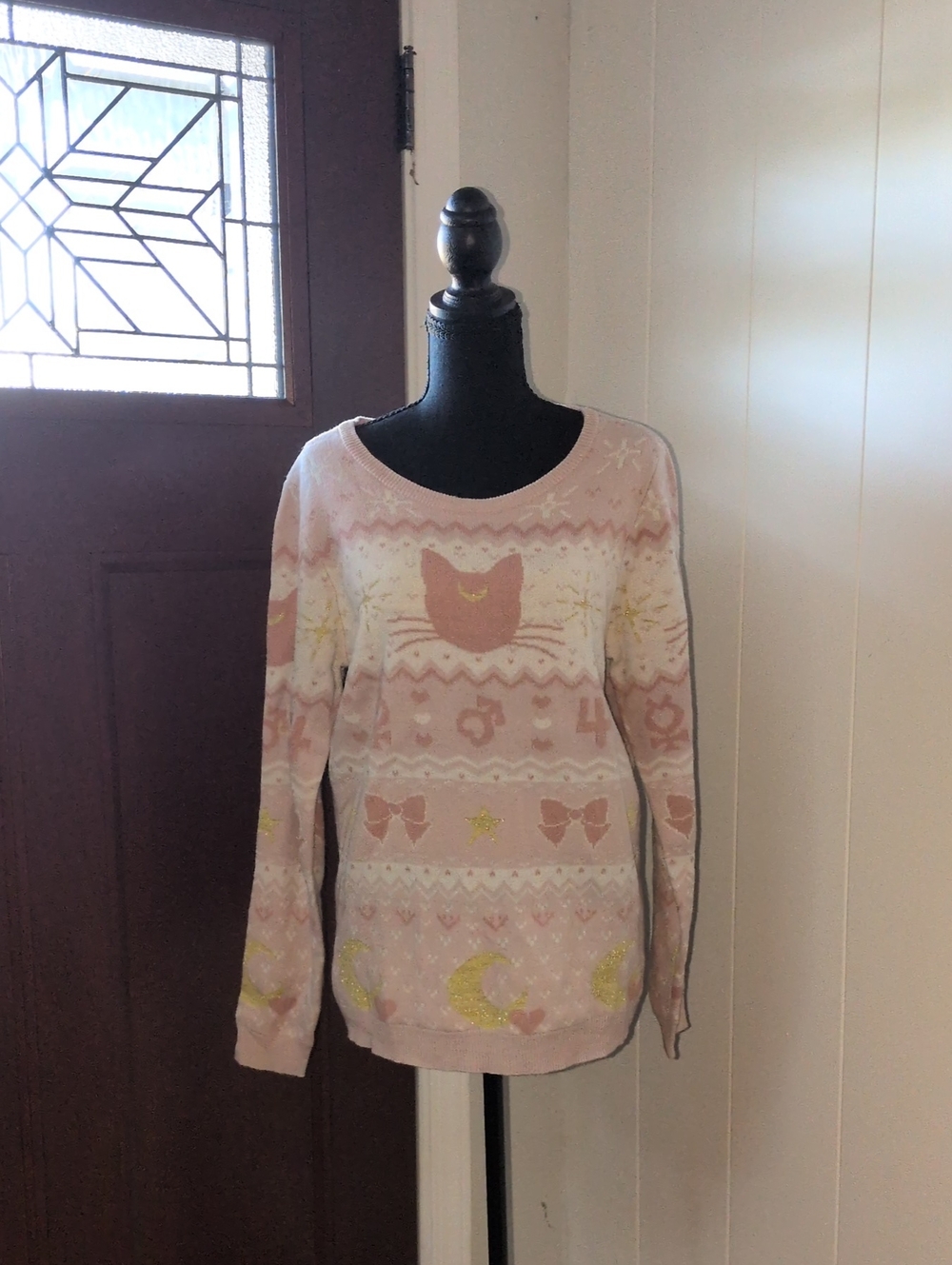 "Box Lunch" Light Pink Sailor Moon Luna Crewneck Sweater Size Large